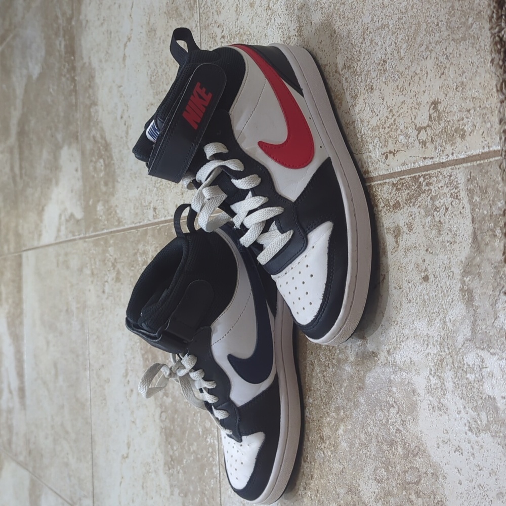 Boys Nike Basketball Shoes